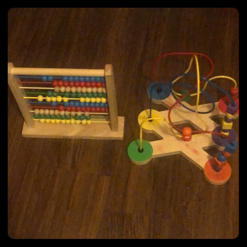 Toys - Picture 1 of 1